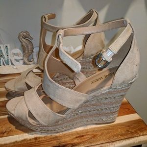 Nine West Espadrille Wedges size 10